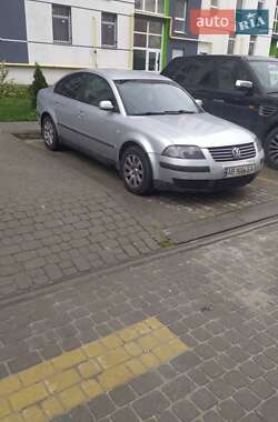 Седан Volkswagen Passat 2002 в 