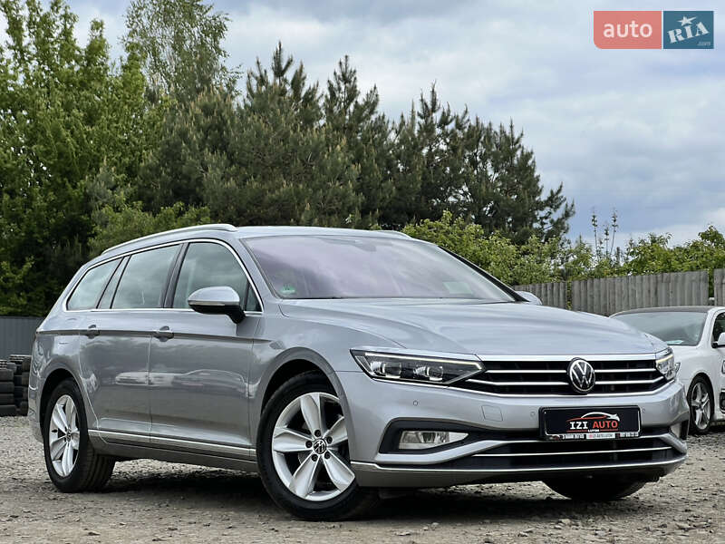 Volkswagen Passat 2022