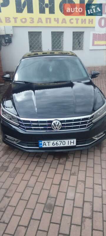 Седан Volkswagen Passat 2018 в Ивано-Франковске