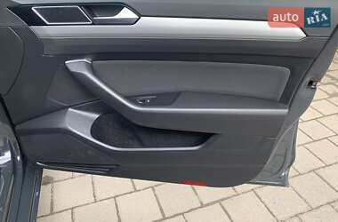 Универсал Volkswagen Passat 2019 в 