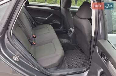 Седан Volkswagen Passat 2016 в 