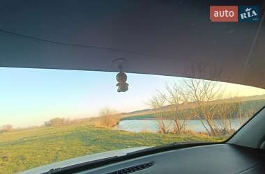 Седан Volkswagen Passat 2004 в 