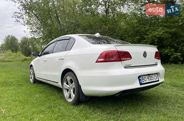 Седан Volkswagen Passat 2011 в 