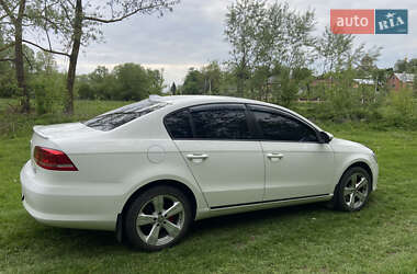 Седан Volkswagen Passat 2011 в 