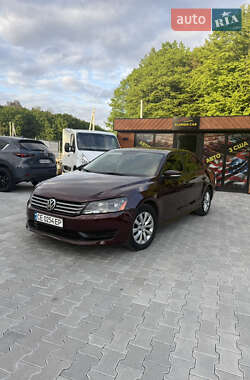 Седан Volkswagen Passat 2012 в Львове