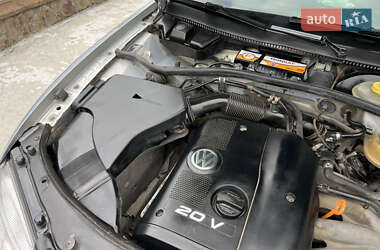 Седан Volkswagen Passat 1998 в 