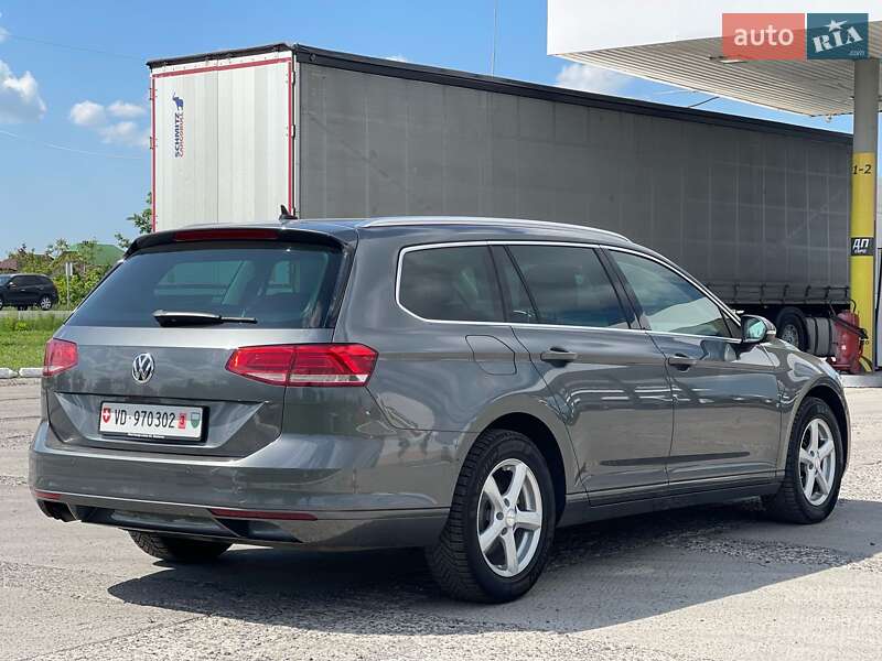 Універсал Volkswagen Passat 2016 в Ужгороді