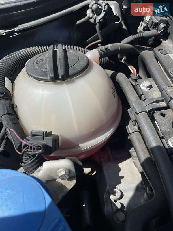 Универсал Volkswagen Passat 2010 в Кременчуге