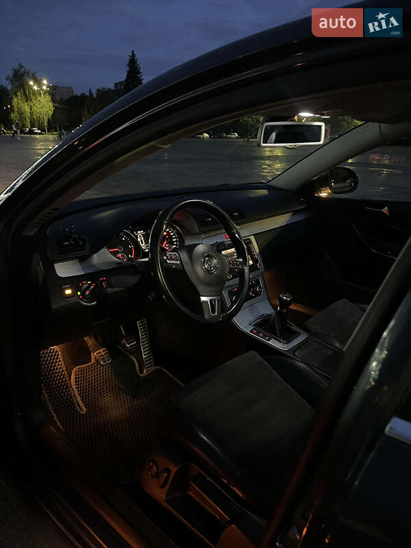 Универсал Volkswagen Passat 2010 в Кременчуге