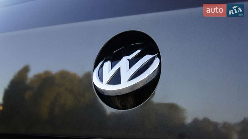 Универсал Volkswagen Passat 2015 в Дрогобыче