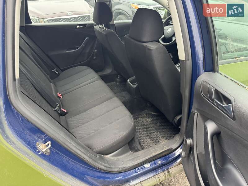 Універсал Volkswagen Passat 2006 в Києві