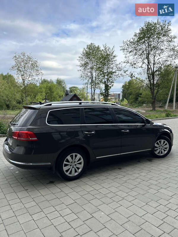 Универсал Volkswagen Passat 2013 в Ивано-Франковске