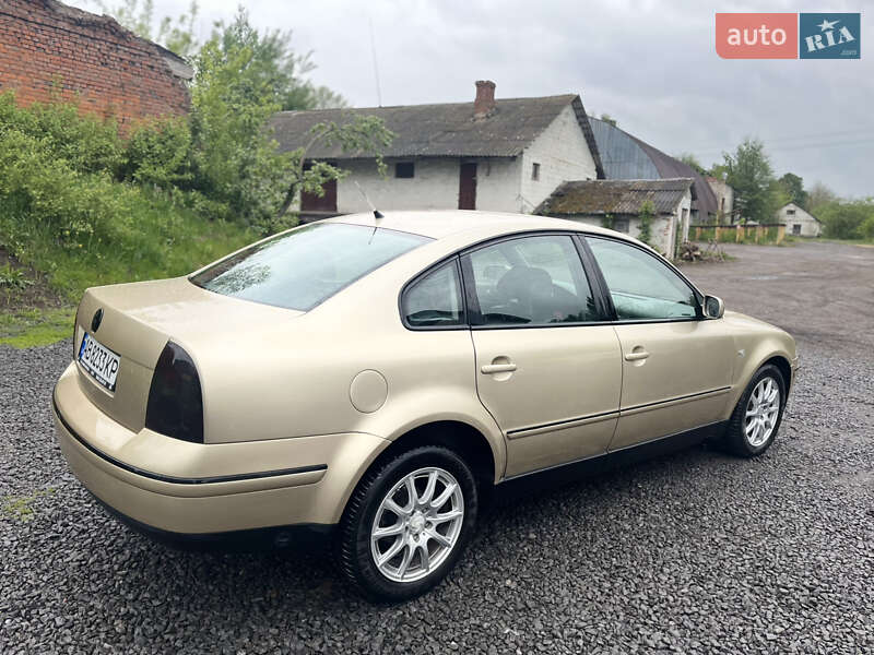 Седан Volkswagen Passat 2001 в Літині