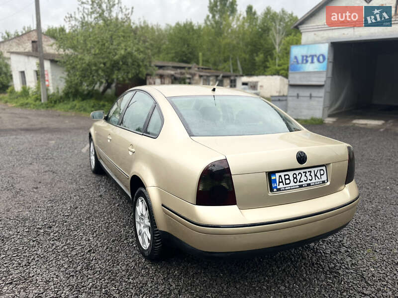 Седан Volkswagen Passat 2001 в Літині