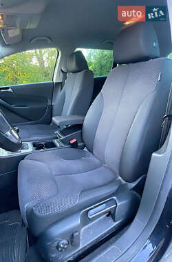 Универсал Volkswagen Passat 2010 в 