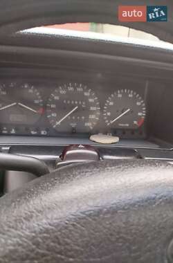 Універсал Volkswagen Passat 1995 в Гощі