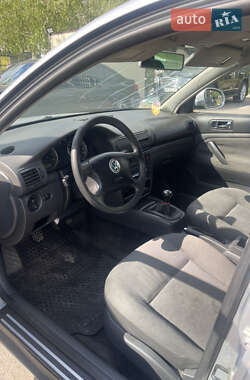 Универсал Volkswagen Passat 2004 в 