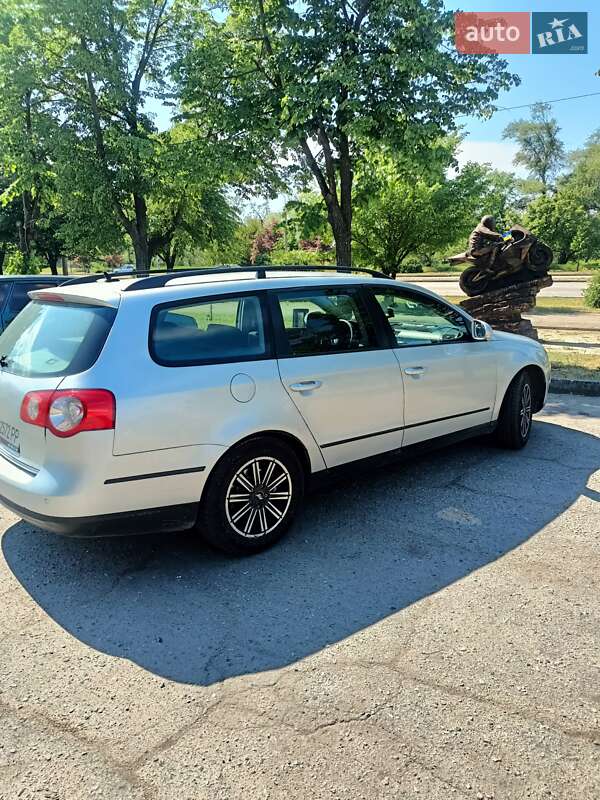 Универсал Volkswagen Passat 2005 в Запорожье