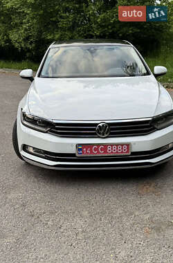 Седан Volkswagen Passat 2018 в Львові