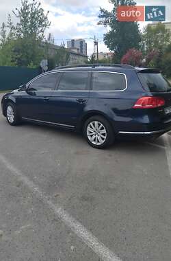 Універсал Volkswagen Passat 2013 в 