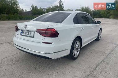 Седан Volkswagen Passat 2018 в 