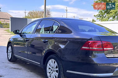 Седан Volkswagen Passat 2011 в 