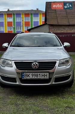 Универсал Volkswagen Passat 2005 в Дубно