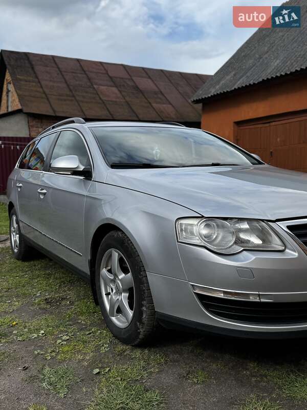 Універсал Volkswagen Passat 2005 в Дубні