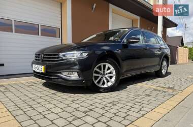 Універсал Volkswagen Passat 2022 в Івано-Франківську