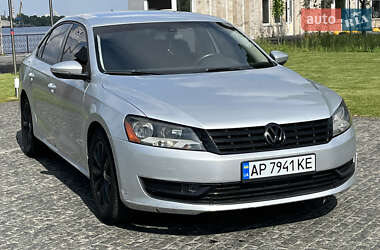 Седан Volkswagen Passat 2011 в Днепре