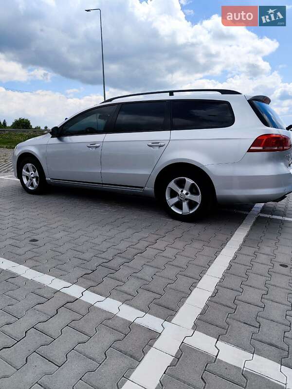 Универсал Volkswagen Passat 2012 в Львове