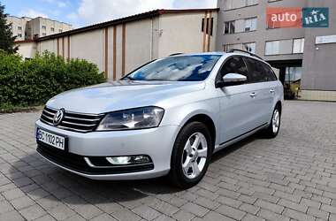 Універсал Volkswagen Passat 2012 в Львові
