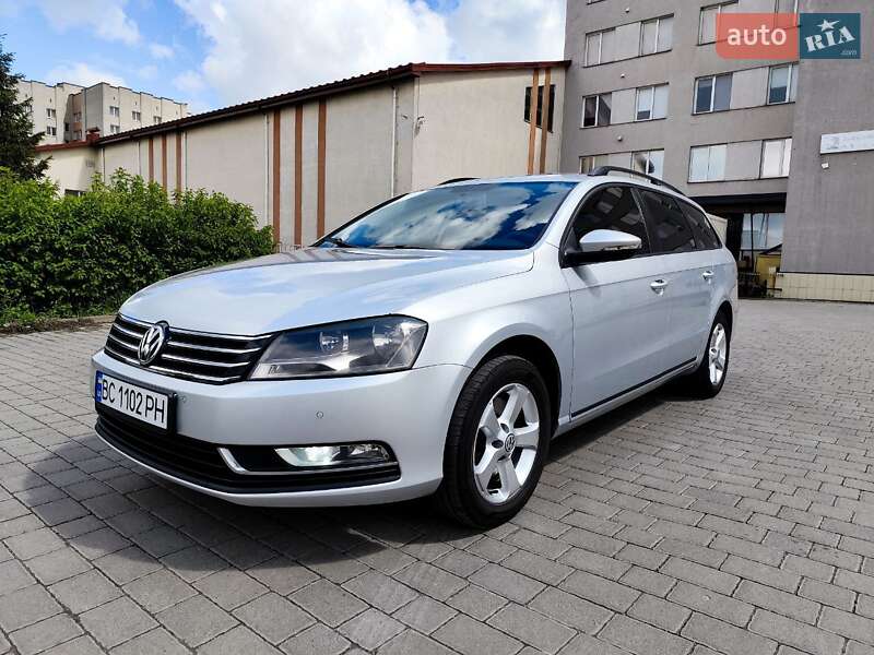 Универсал Volkswagen Passat 2012 в Львове