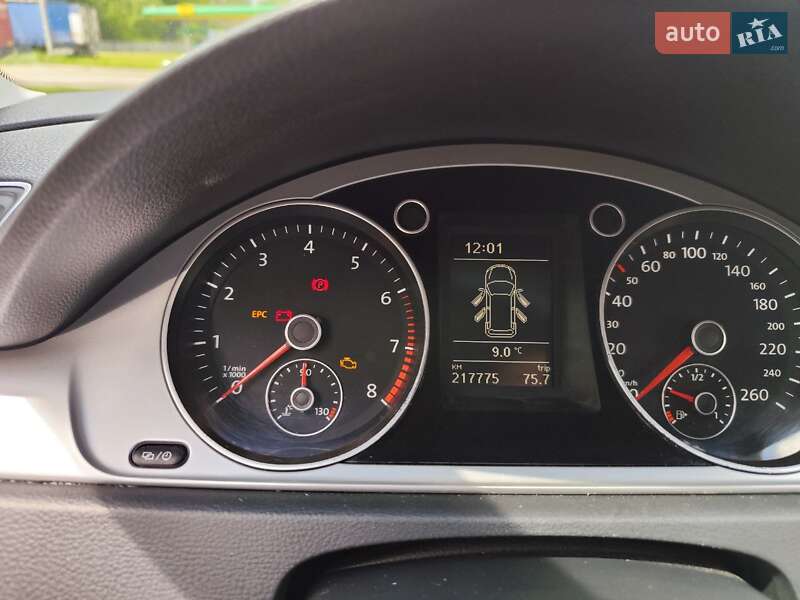 Универсал Volkswagen Passat 2012 в Львове