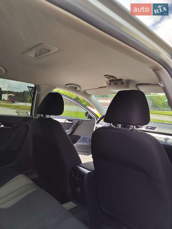 Универсал Volkswagen Passat 2012 в Львове