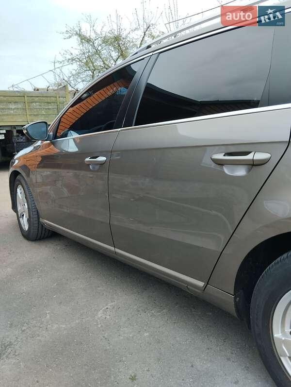 Универсал Volkswagen Passat 2011 в Сарнах