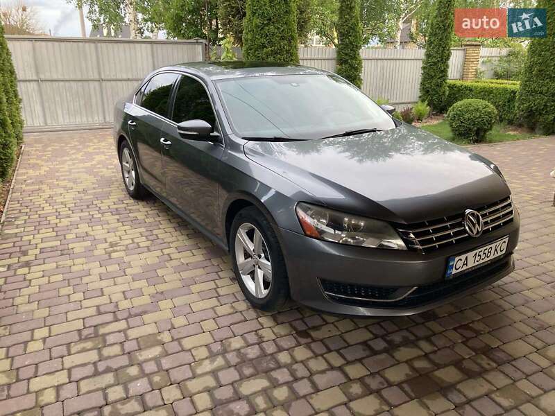 Седан Volkswagen Passat 2012 в Черкасах