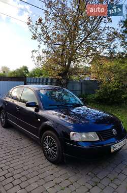 Седан Volkswagen Passat 1997 в Тернополі