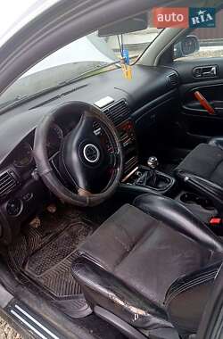 Седан Volkswagen Passat 2002 в Кіцмані
