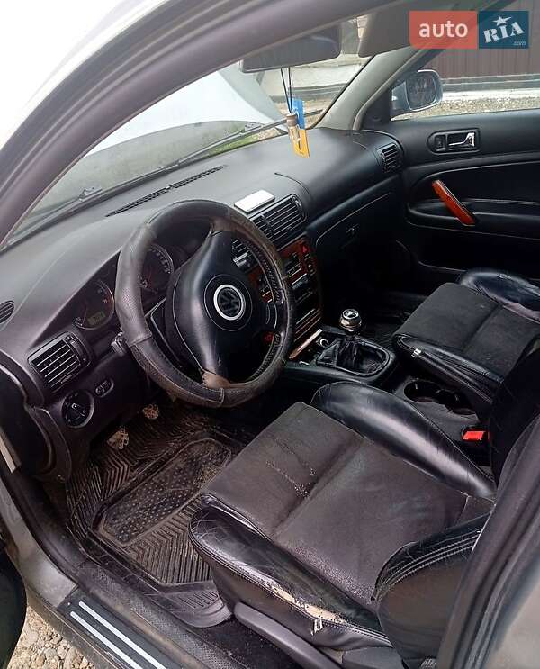 Седан Volkswagen Passat 2002 в Кіцмані