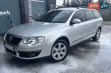 Универсал Volkswagen Passat 2007 в Старом Самборе