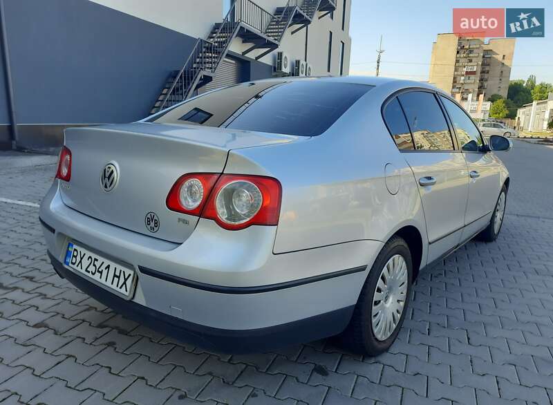 Седан Volkswagen Passat 2005 в Хмельницком