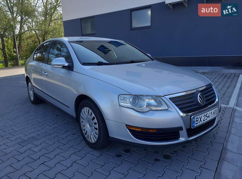 Седан Volkswagen Passat 2005 в Хмельницком