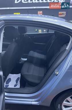 Седан Volkswagen Passat 2011 в 