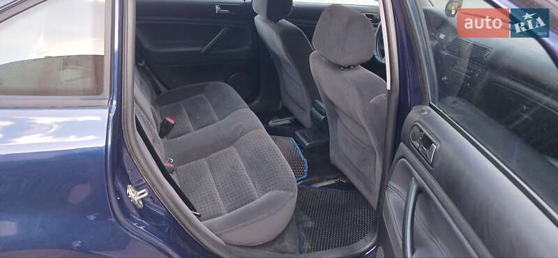 Седан Volkswagen Passat 1999 в Черкассах