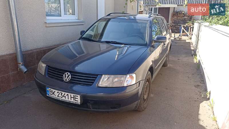 Универсал Volkswagen Passat 1998 в 