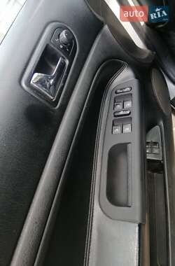 Седан Volkswagen Passat 2003 в 