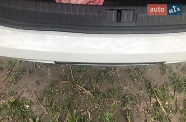 Седан Volkswagen Passat 2015 в 