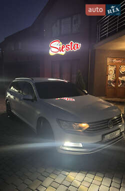 Універсал Volkswagen Passat 2015 в Тячеві