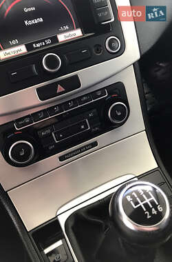 Универсал Volkswagen Passat 2011 в 